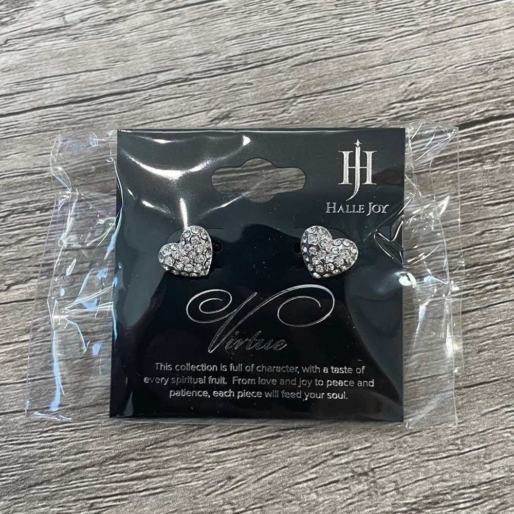 Halle Joy Virtue White Crystal Heart Earrings